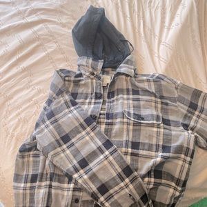American Eagle Black, Grey, and White Flannel - BRAND NEW WITH TAGS